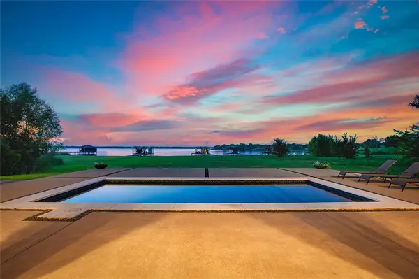 111 Sun Valley, Mabank, TX 75147