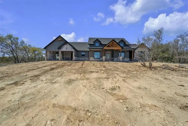 2695 Beacon Lake Drive, Bluff Dale, TX 76433
