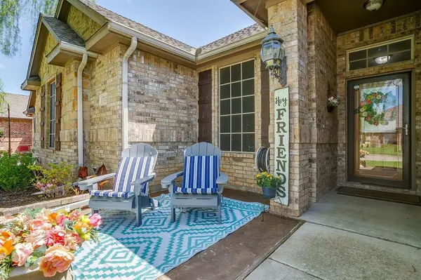 1733 Colorado Drive, Burleson, TX 76028