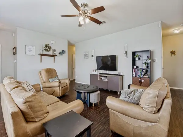 210 Silver Spur Drive, Waxahachie, TX 75165