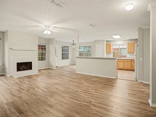 4523 Hanover Street, Grand Prairie, TX 75052