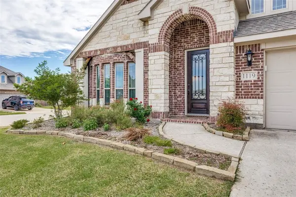 1119 Kettlewood Drive, Justin, TX 76247