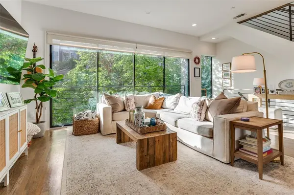 2211 Moser Avenue #4, Dallas, TX 75206