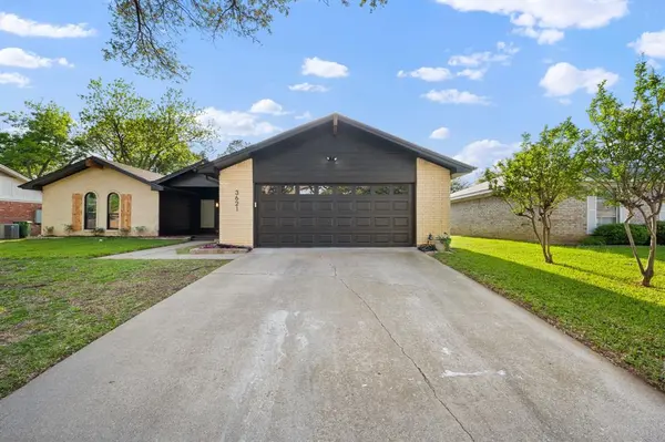 3621 Stephenson Drive, Bedford, TX 76021