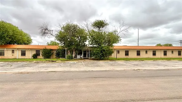 125 Avenue J, Anson, TX 79501