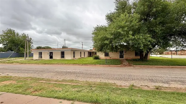 125 Avenue J, Anson, TX 79501