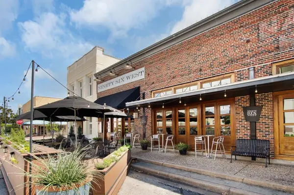 103 S Baylor Street, Brenham, TX 77833