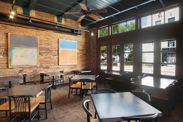 103 S Baylor Street, Brenham, TX 77833