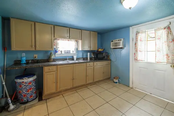 308 W 5th Street, Coleman, TX 76834