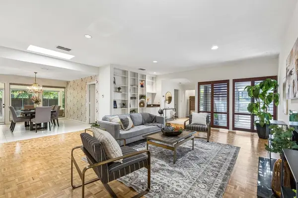 24 Legend Road, Benbrook, TX 76132