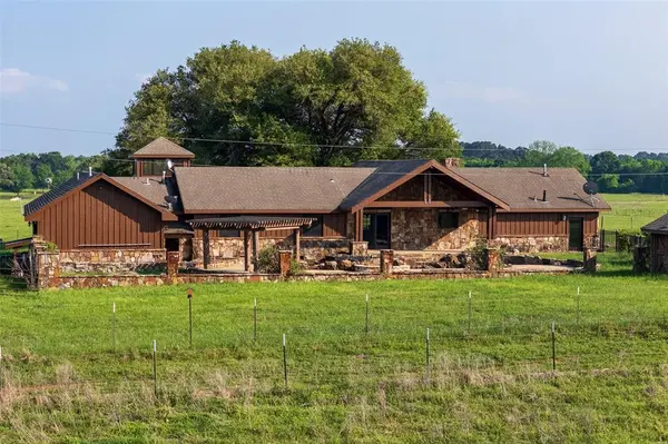 14803 Farm to Market Road 322, Elkhart, TX 75839