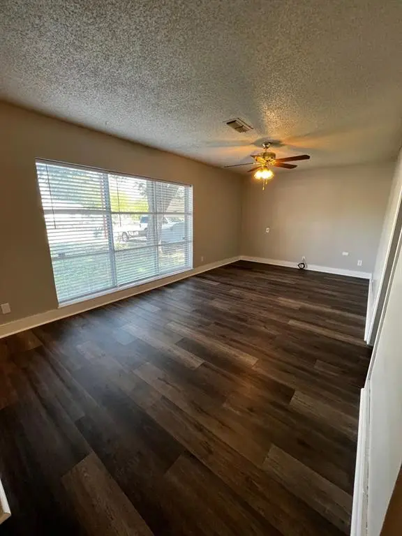 2105 N 8th, Abilene, TX 79603