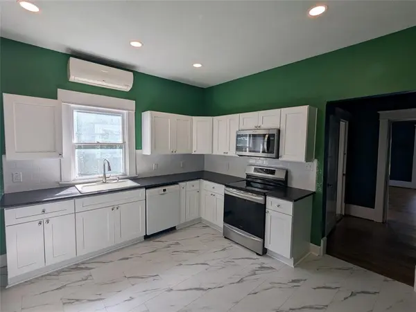 4526 Reiger Avenue, Dallas, TX 75246