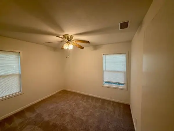 822 Woodleigh Drive, Mckinney, TX 75069