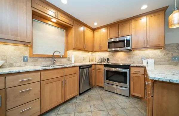 102 Randal Ln, Pittsburg, TX 75686