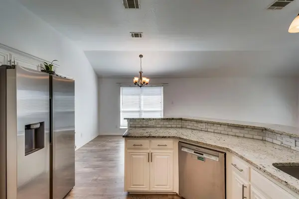 102 Canyon Court, Waxahachie, TX 75167