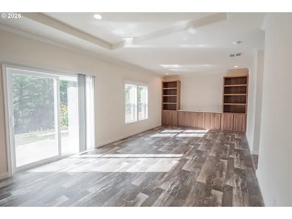 42276 WINBERRY CREEK RD, Fall Creek, OR 97438