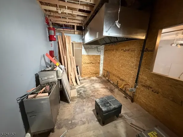 319 16Th Ave, Newark City, NJ 07103