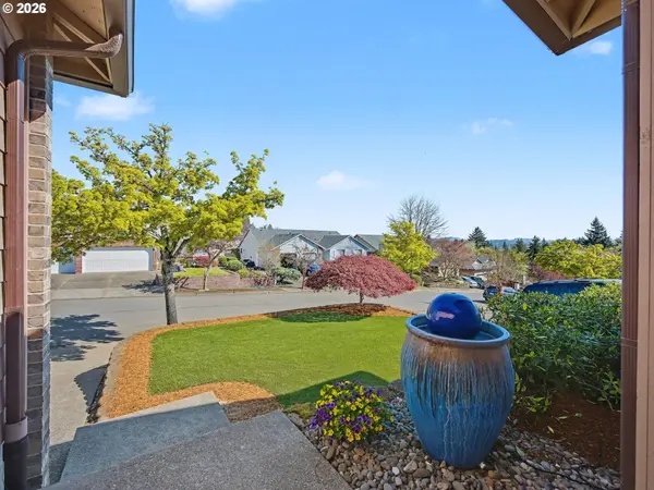 13623 BARCLAY HILLS DR, Oregon City, OR 97045