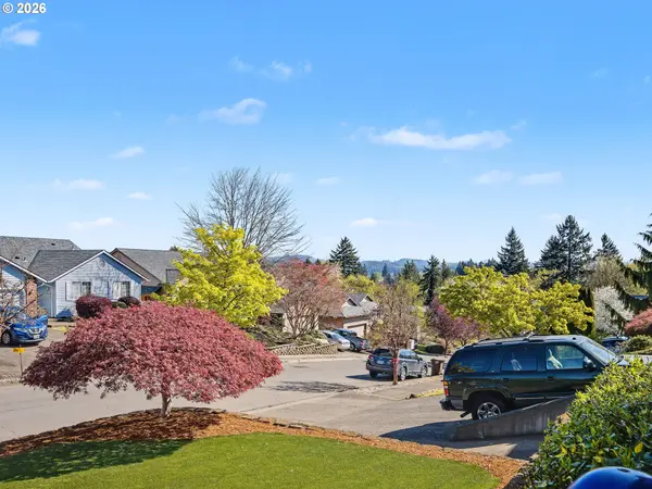 13623 BARCLAY HILLS DR, Oregon City, OR 97045