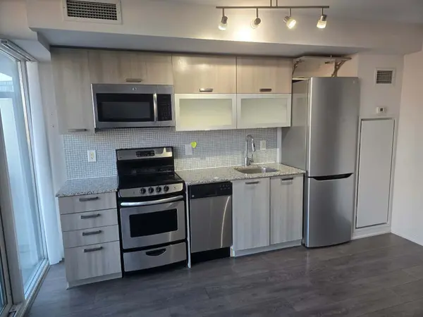 36 Lisgar ST #1105E, Toronto C01, ON M6J 0C7