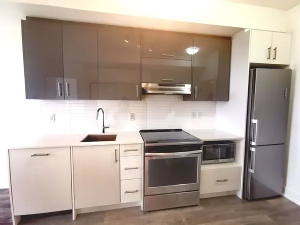 180 Fairview Mall DR #1607, Toronto C15, ON M2J 4T1