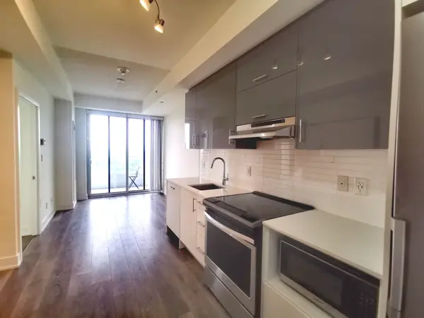 180 Fairview Mall DR #1607, Toronto C15, ON M2J 4T1