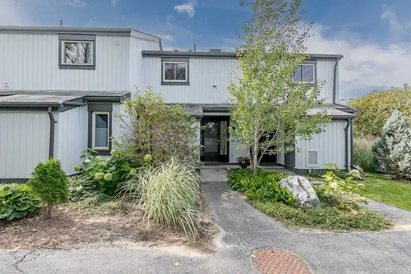 14 Dawson DR #415, Collingwood, ON L9Y 5B4