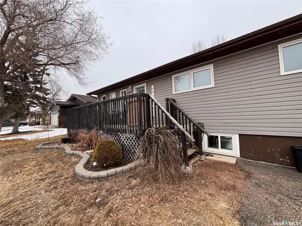 504 8th STREET W, Kindersley, SK S0L 1S0