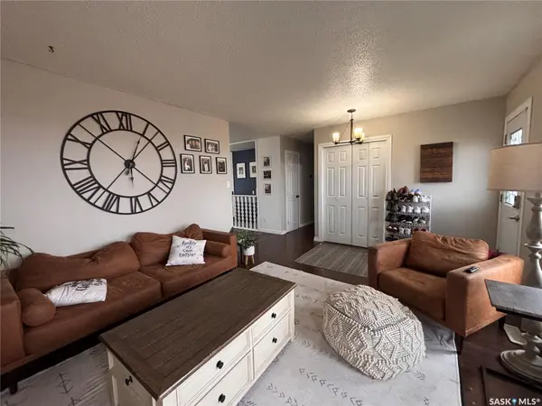 504 8th STREET W, Kindersley, SK S0L 1S0