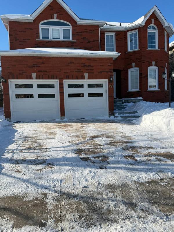 45 Livingston DR, Caledon, ON L7C 1A1