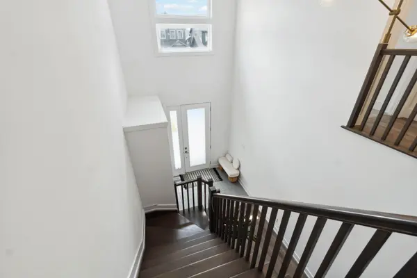 334 Haliburton HTS, Kanata, ON K2V 0G1