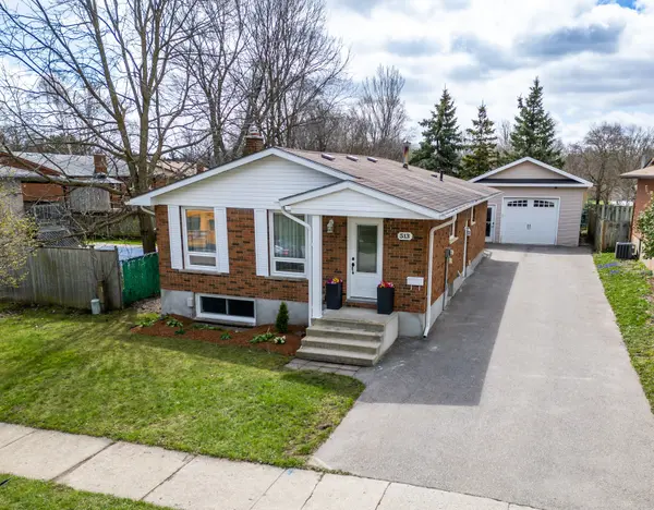 513 Havelock DR, Waterloo, ON N2L 4N8