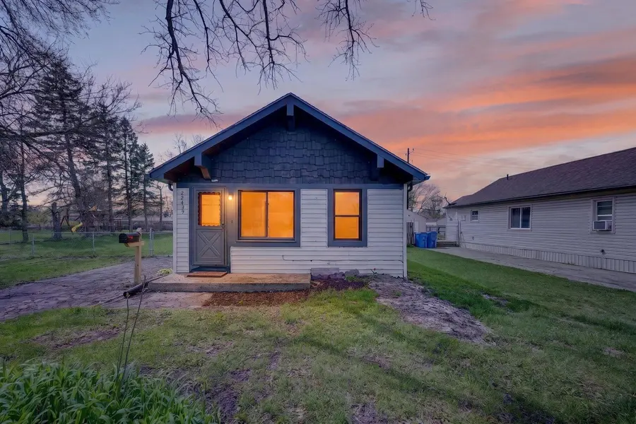 22439 Curie AVE, Warren, MI 48091