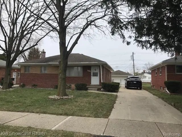 8936 Merriman Road RD, Livonia, MI 48150