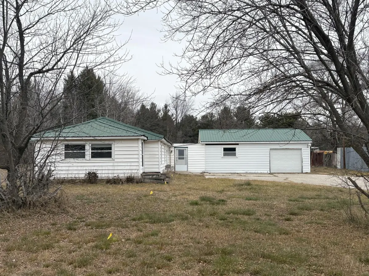 7315 E Pickard ST, Chippewa Twp, MI 48858