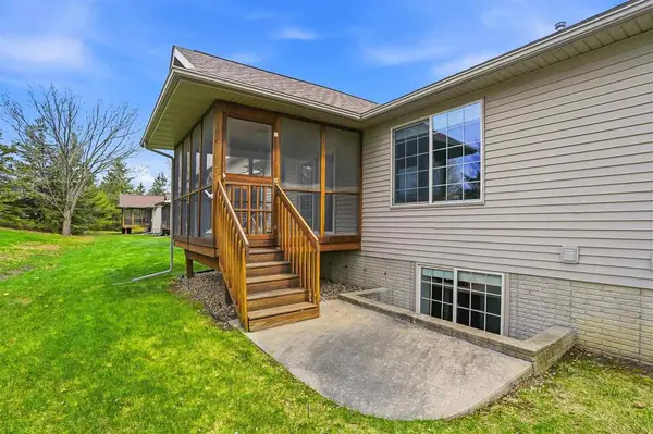 2101 Norcor Ave #6, Coralville, IA 52241