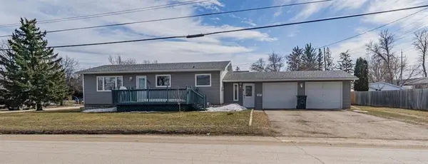 651 3rd ST, Portage La Prairie, MB R1N 2C6