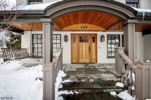 105 Larned Rd, Summit City, NJ 07901