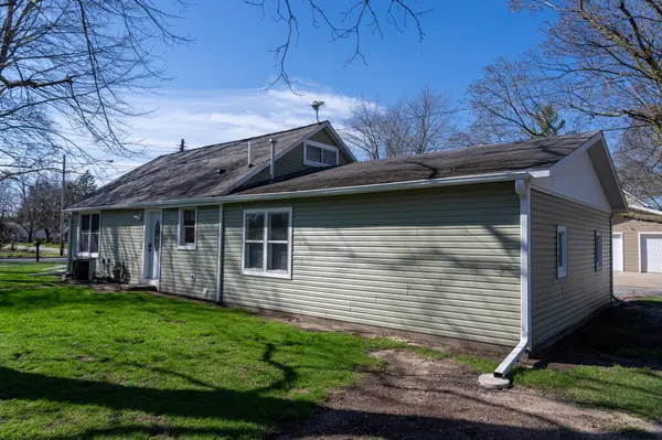 304 N Adams ST, Pleasant, MI 48858