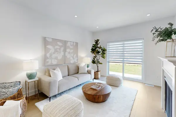 10 Palmira DR, Georgina, ON L0E 1R0