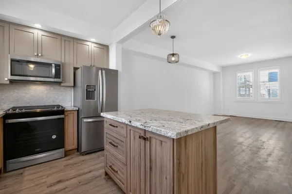 10 Danielle CRES, Midland, ON L4R 0H3