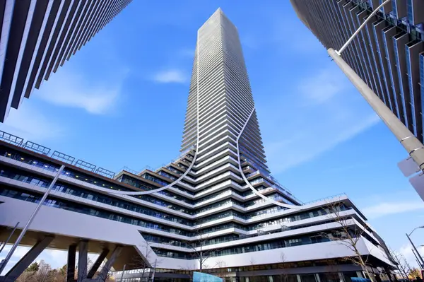 30 Shorebreeze DR #3214, Toronto W06, ON M8V 0J1