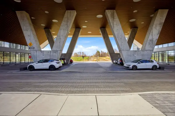 30 Shorebreeze DR #3214, Toronto W06, ON M8V 0J1