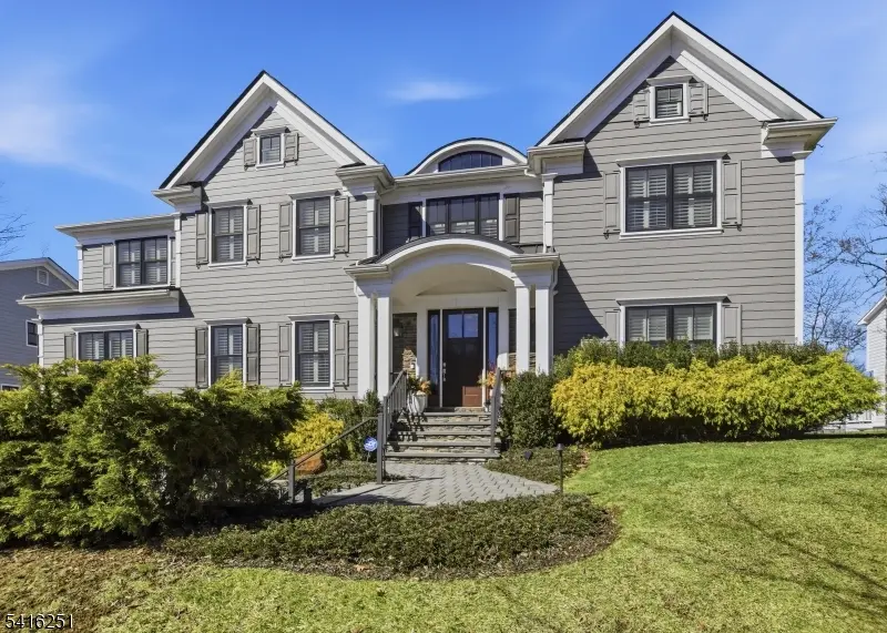 107 Longview Ave, Chatham Twp., NJ 07928