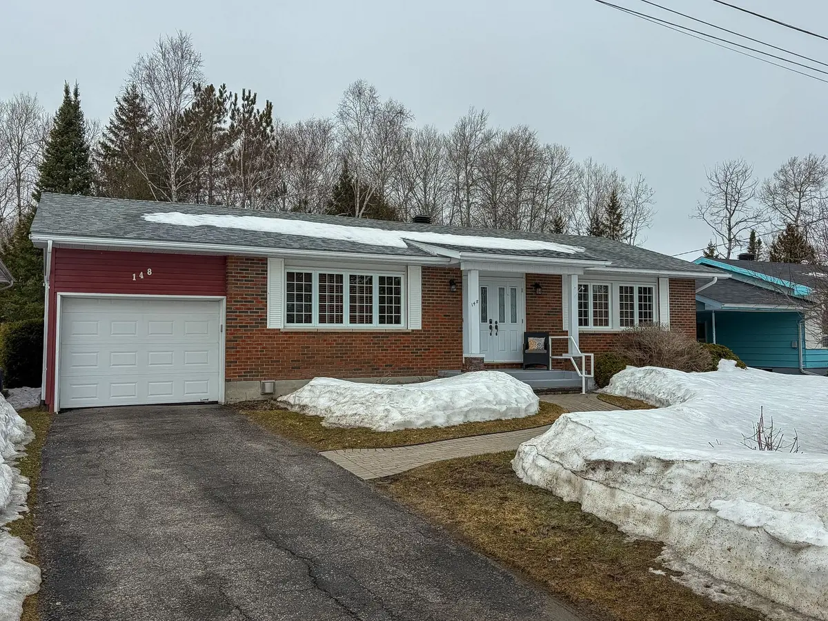 148 Jaffray ST, Temiskaming Shores, ON P0J 1P0