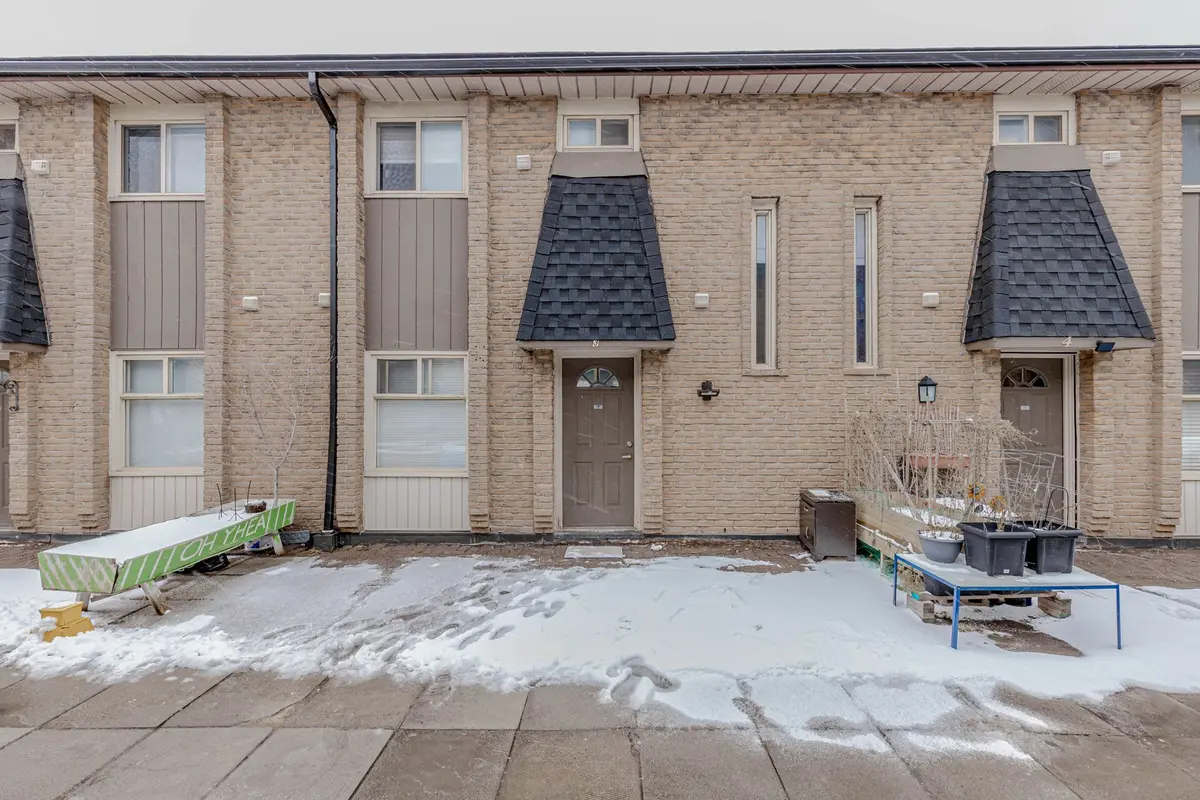 40 Rexdale BLVD #3, Toronto W10, ON M9W 5Z3