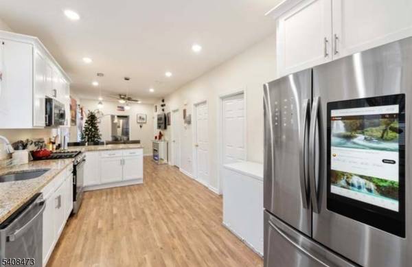 612 Magnolia Ave, Elizabeth City, NJ 07206