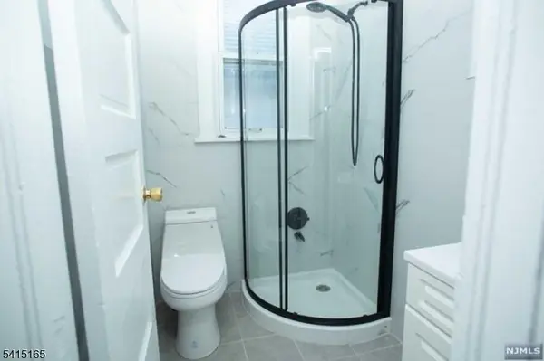 35 East Pl #2, Lodi Boro, NJ 07644