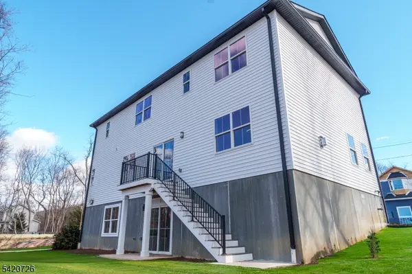 15 Walker Avenue, West Milford Twp., NJ 07480